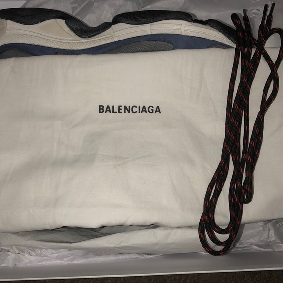 Balenciaga Men’s Triple S Sneakers - Picture 2 of 3